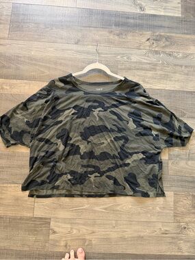 Old Navy Olive & Black Camo Active Tee